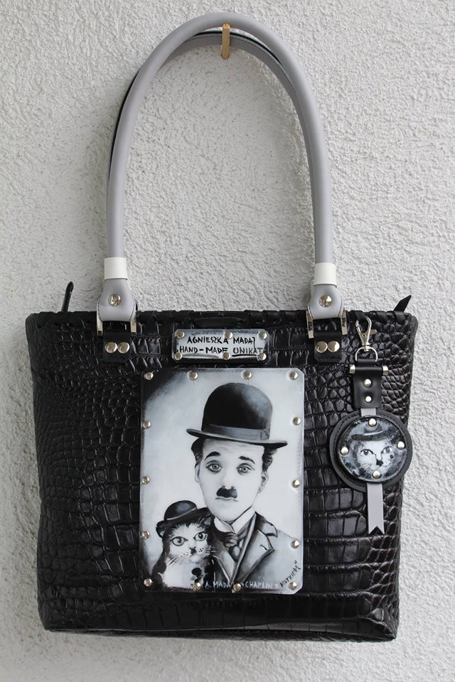 Torebka z ręcznie malowanym portretem Charliego Chaplina - na zamówienie