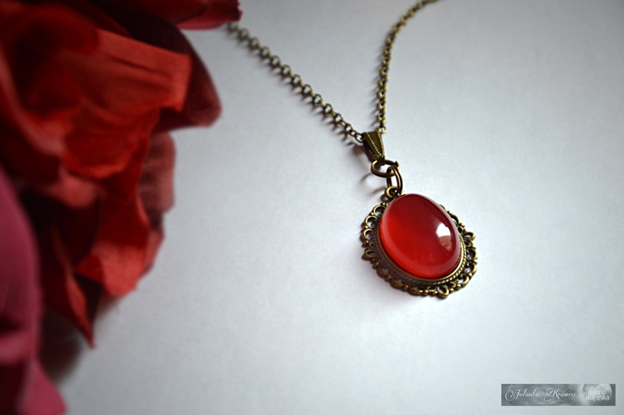 Agat brazylijski czerwony  Medalion vintage 